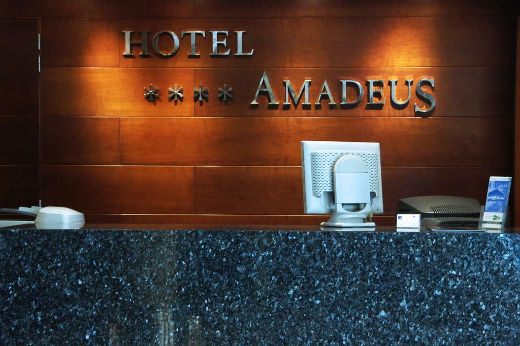 Hotel Amadeus Valladolid Exterior photo