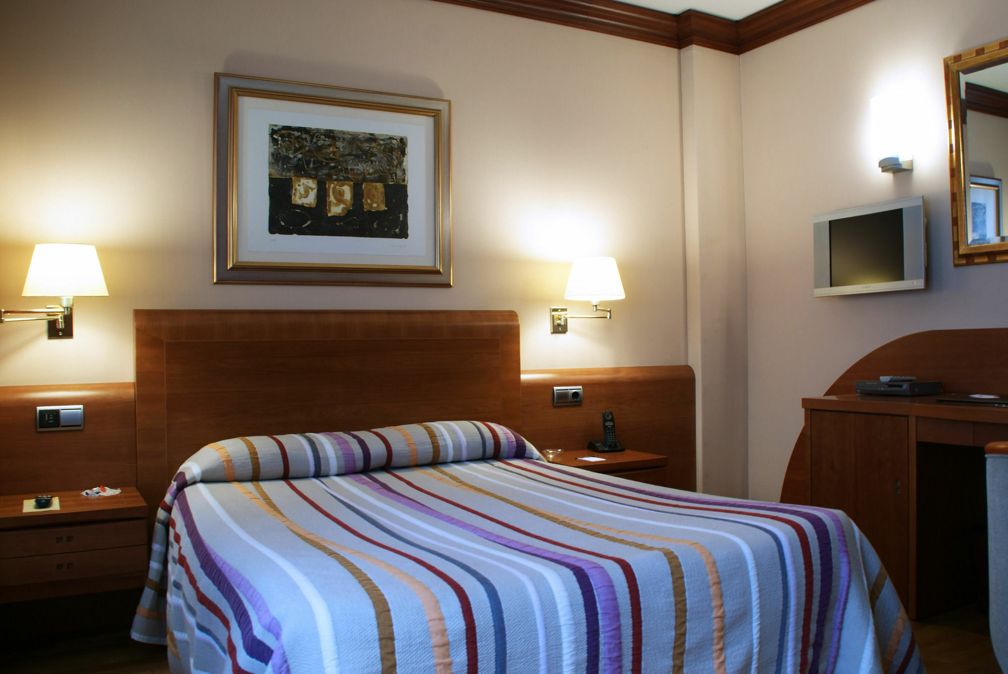 Hotel Amadeus Valladolid Exterior photo