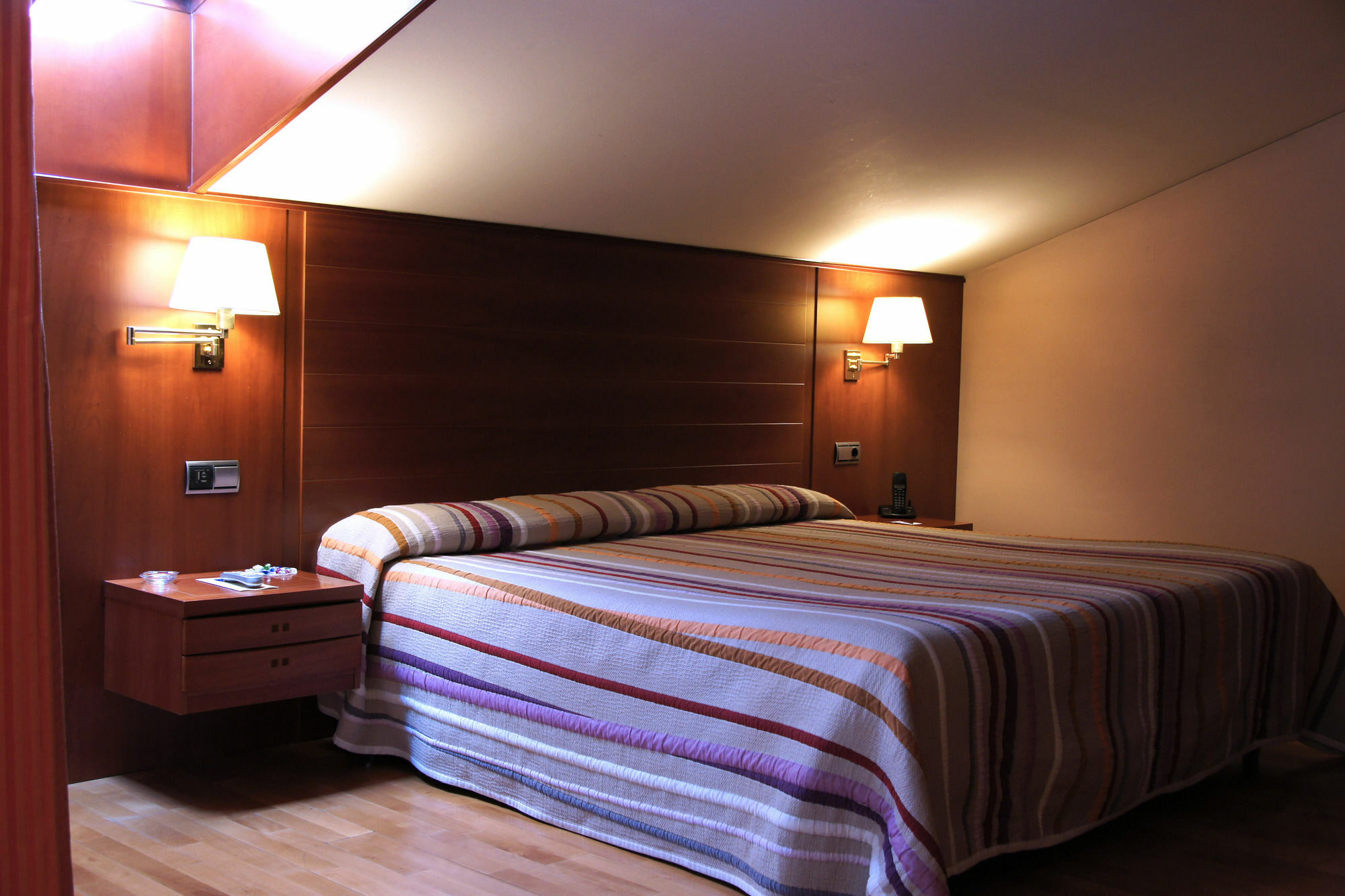 Hotel Amadeus Valladolid Exterior photo