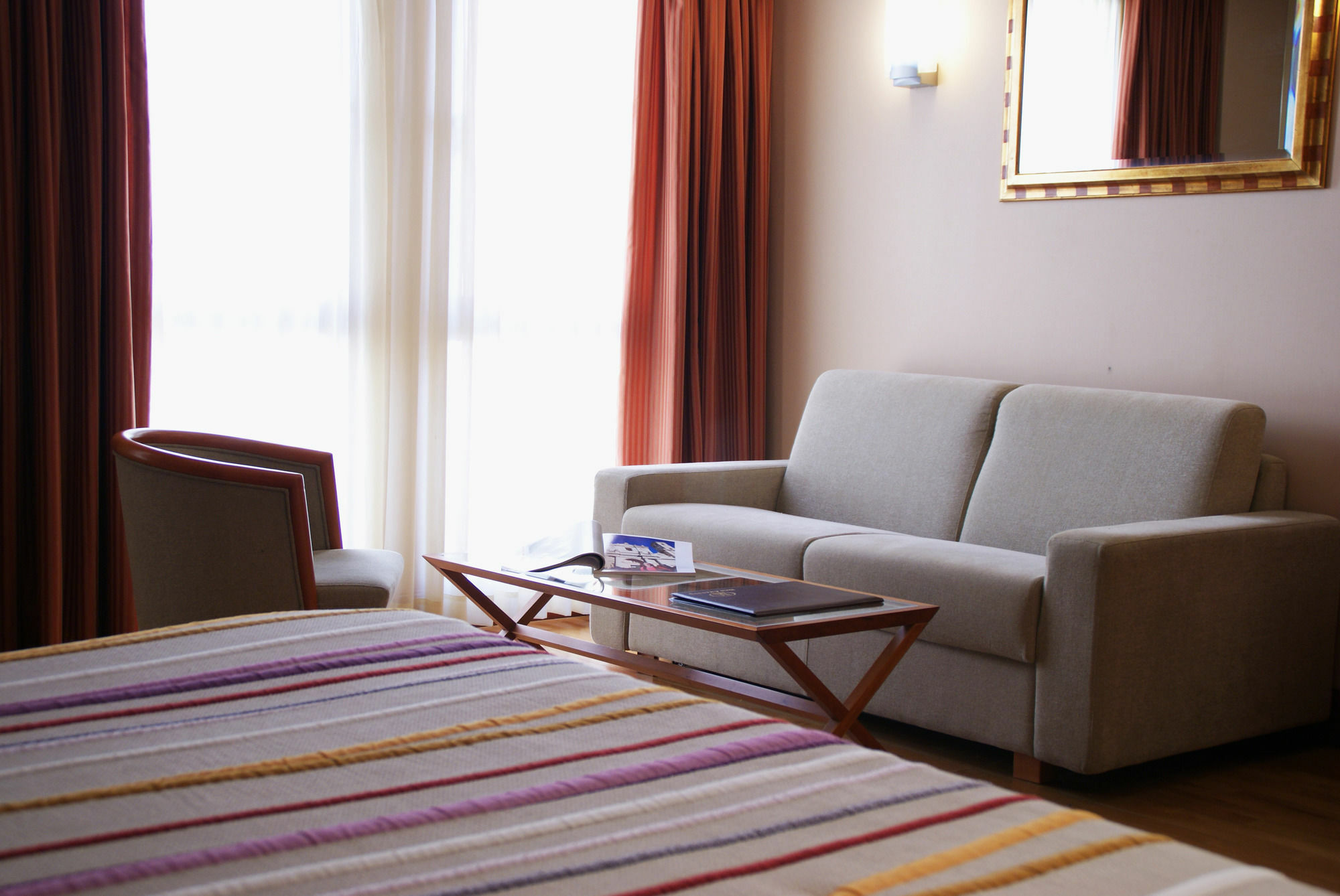 Hotel Amadeus Valladolid Exterior photo